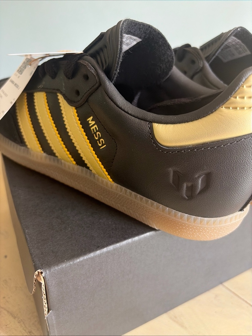 Adidas Samba x Messi J Black/Gold Metallic/Gum Big Kid's  Juniors JR6349 Size 5 - Picture 6 of 9